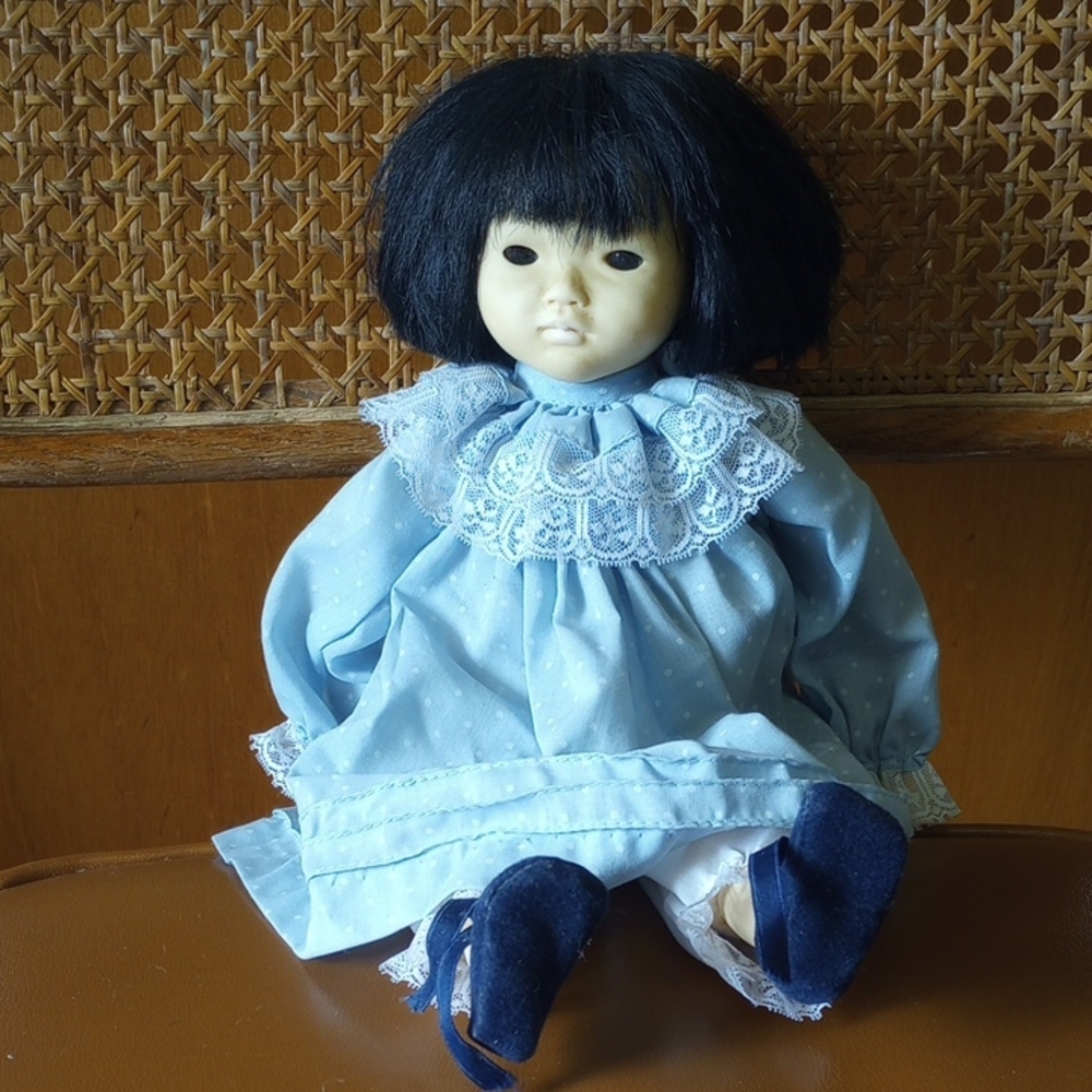 Vintage Asian Porcelain Girl Doll by Pauline. Japanese or Chinese